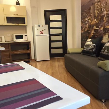Light Apartments 체르니히우 외부 사진