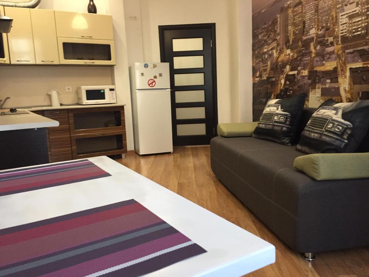 Light Apartments 체르니히우 외부 사진