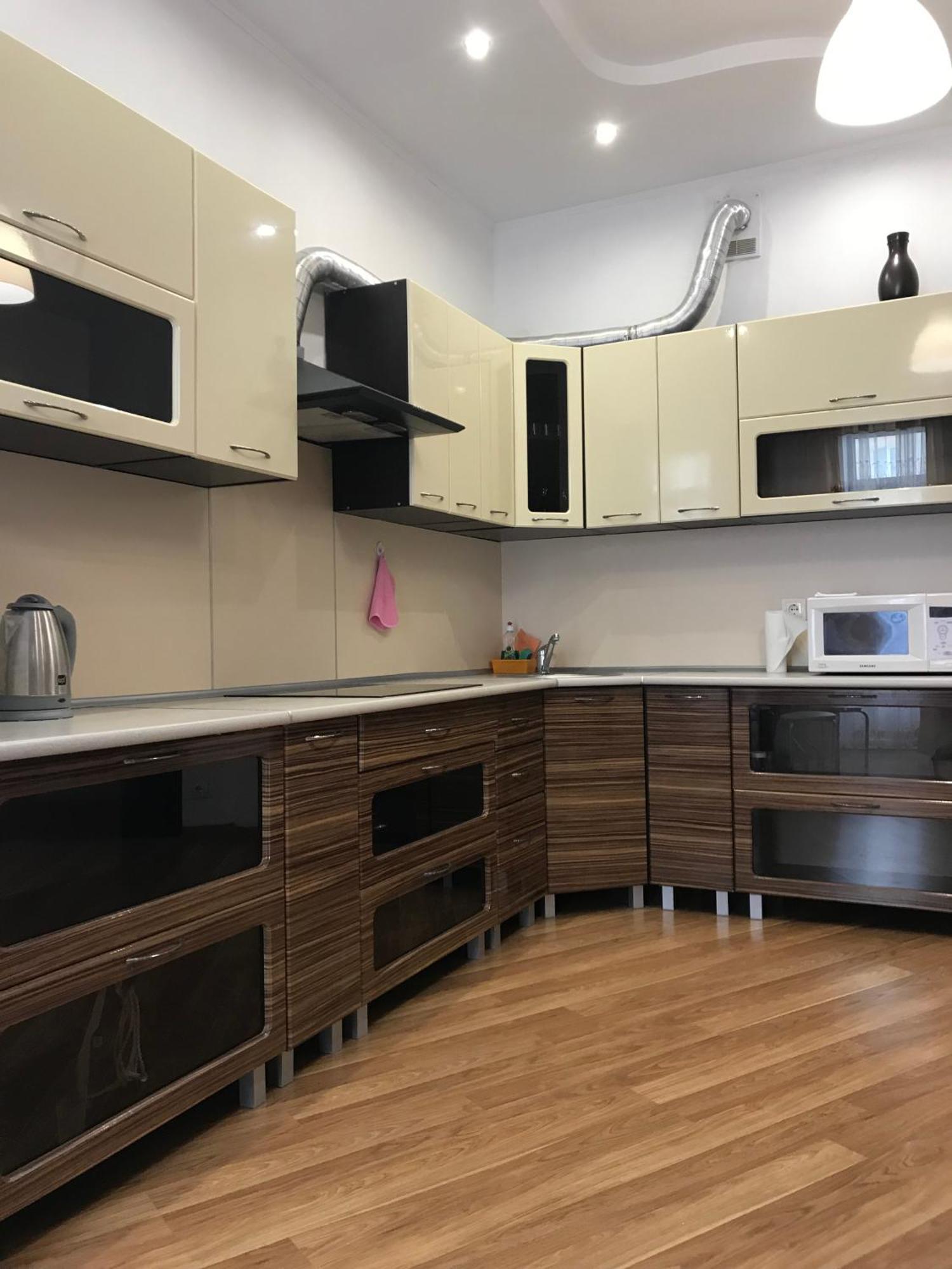 Light Apartments 체르니히우 외부 사진
