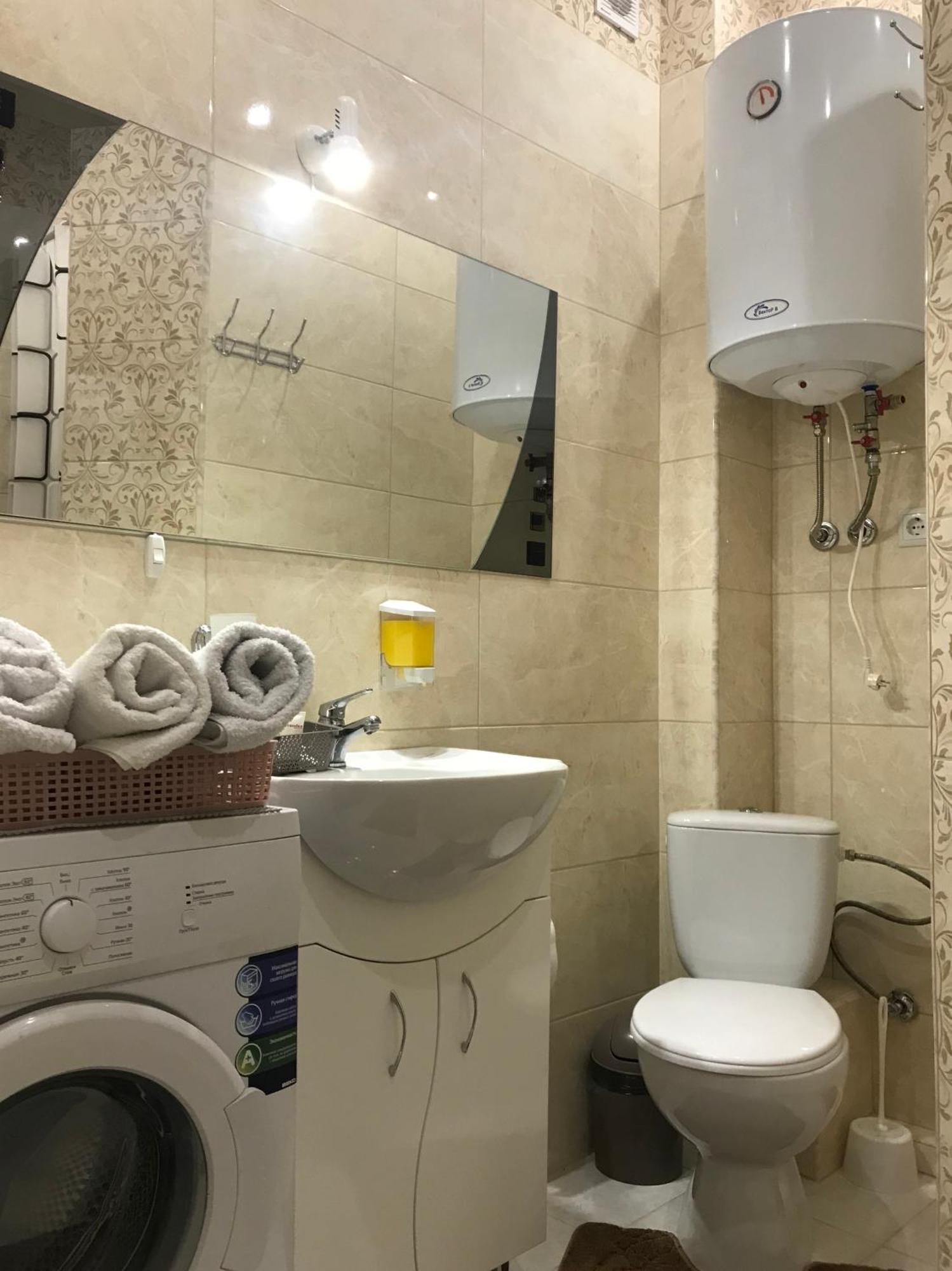 Light Apartments 체르니히우 외부 사진