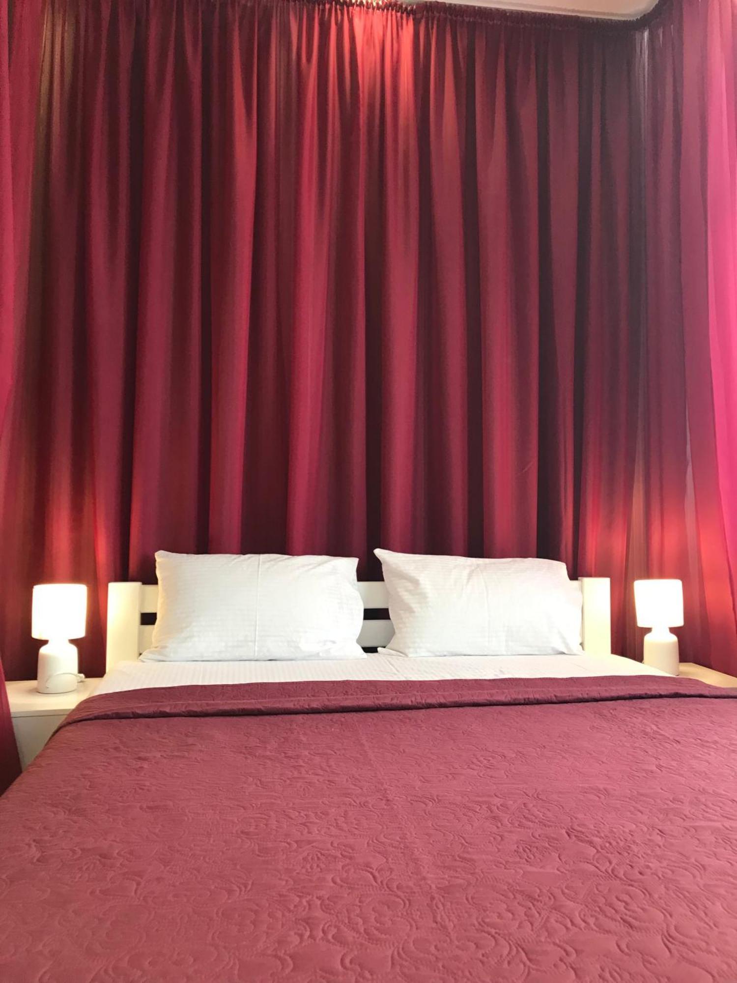Light Apartments 체르니히우 외부 사진