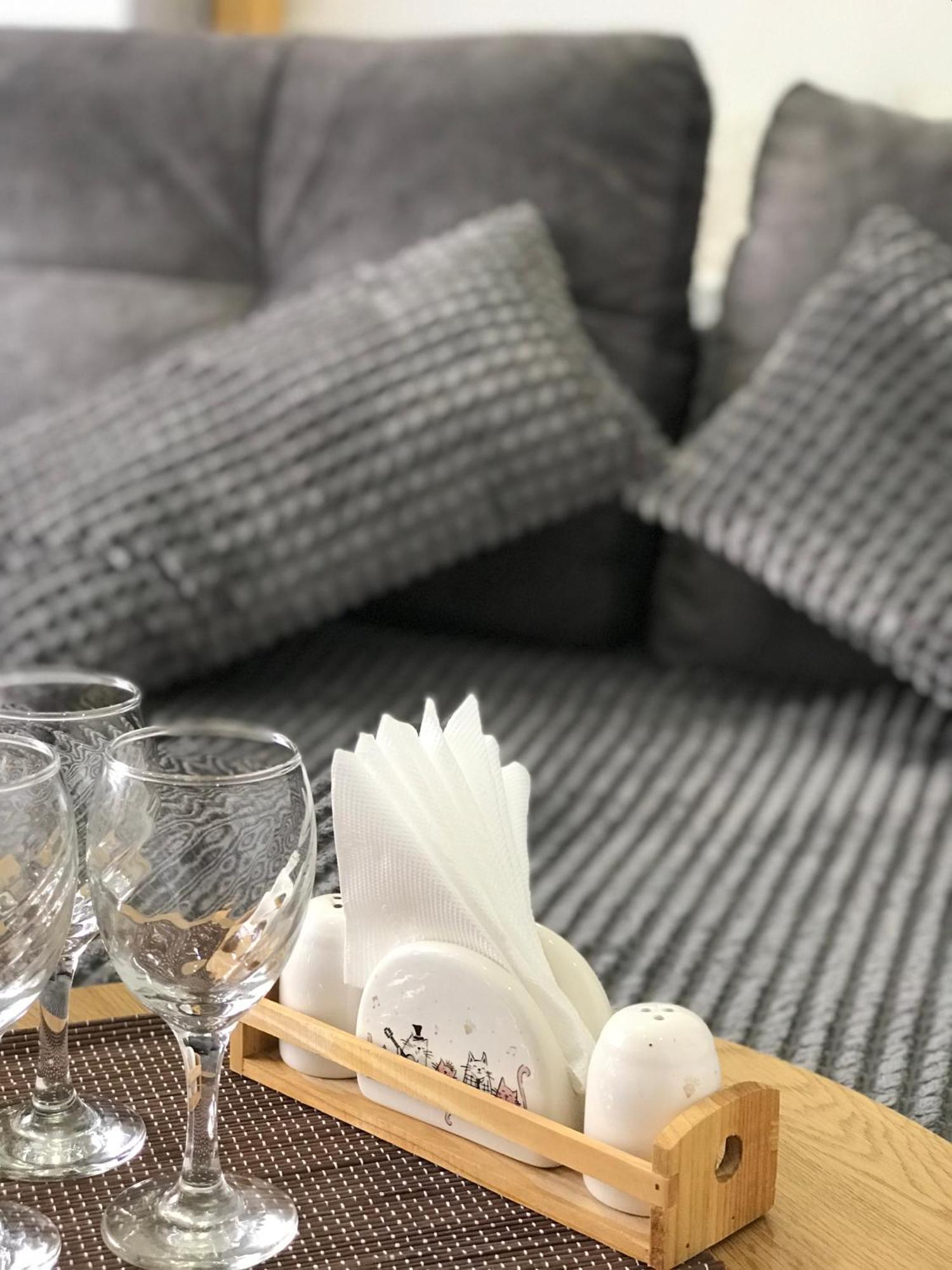 Light Apartments 체르니히우 외부 사진