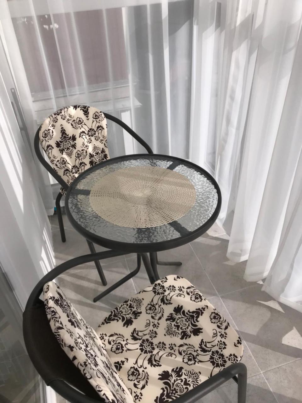 Light Apartments 체르니히우 외부 사진